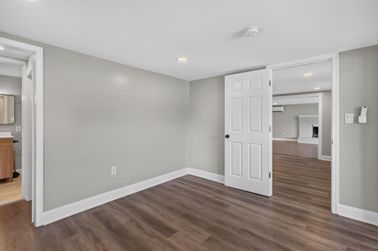 577 POND AVE