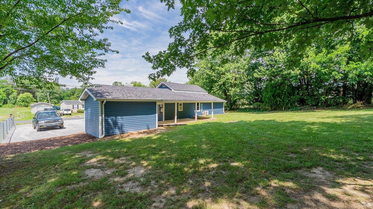 577 POND AVE
