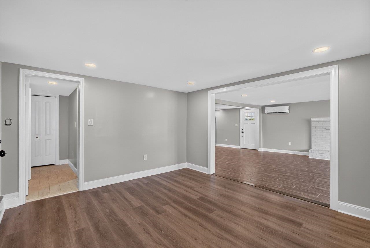 577 POND AVE