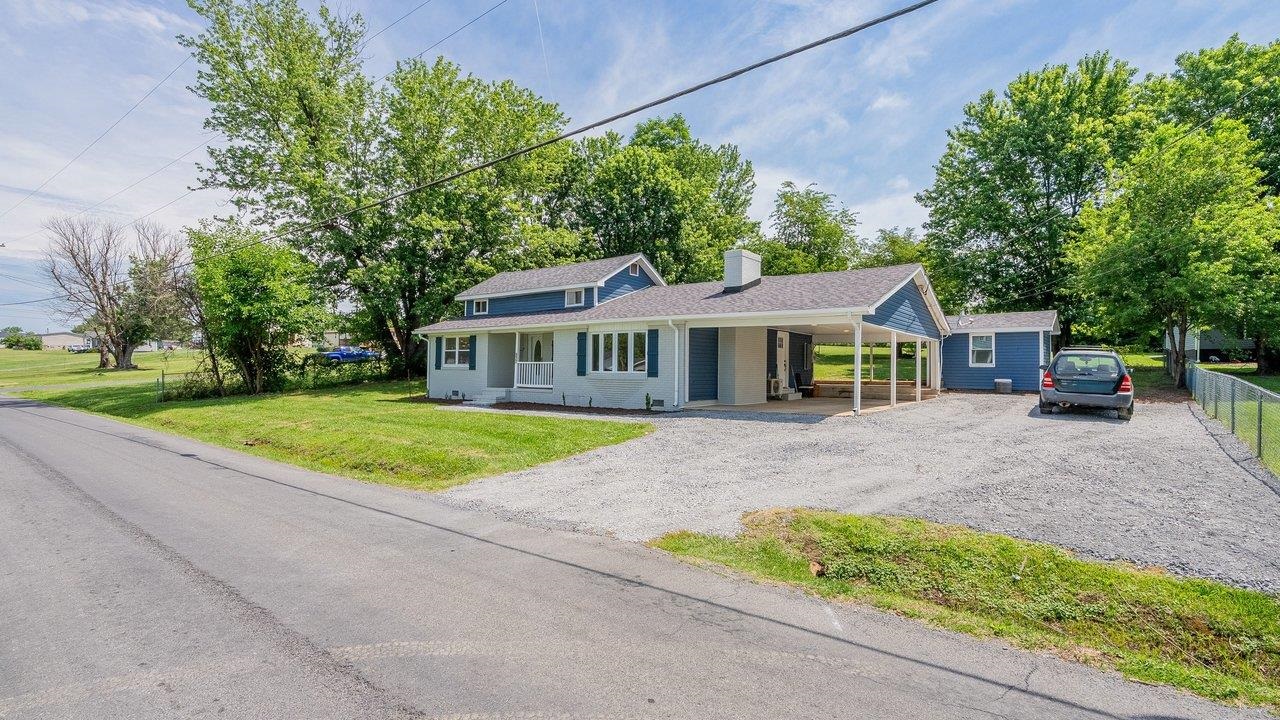 577 POND AVE