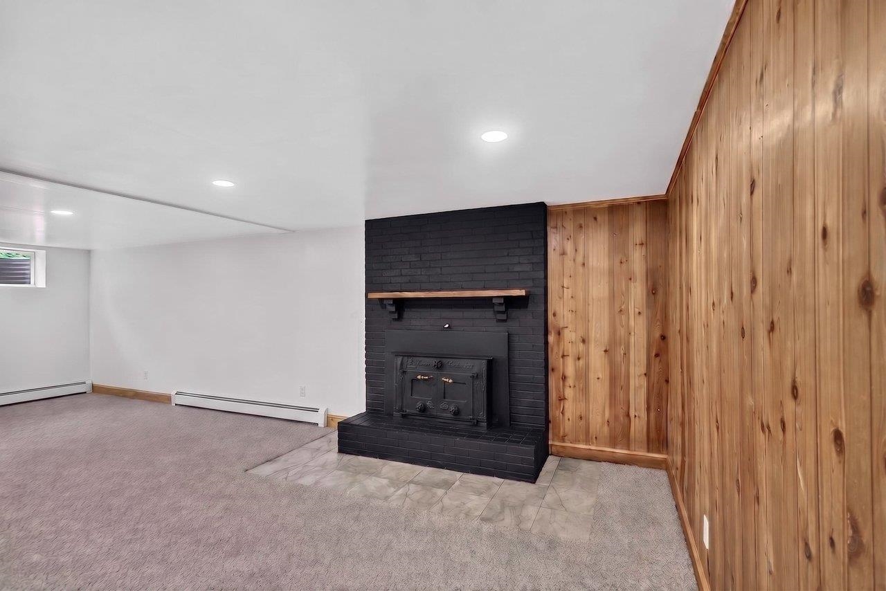 937 WREN WAY