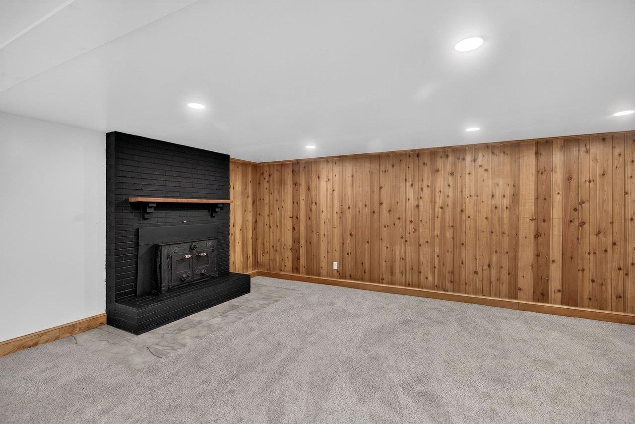 937 WREN WAY