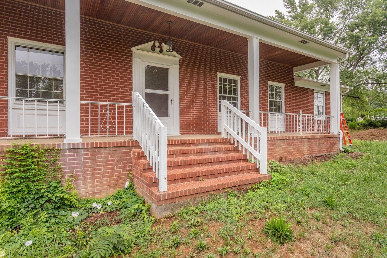 939 VINE ST