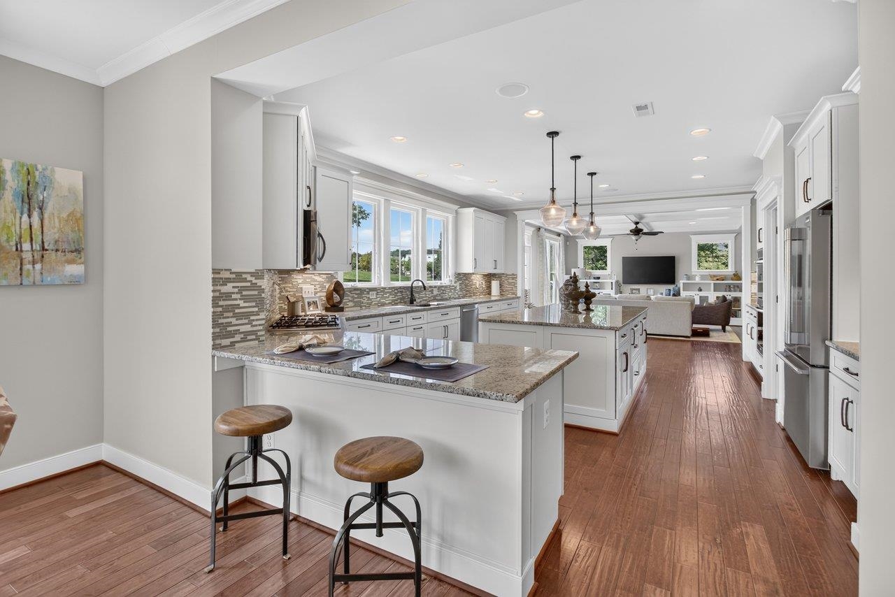 3371 VERA VISTA PATH