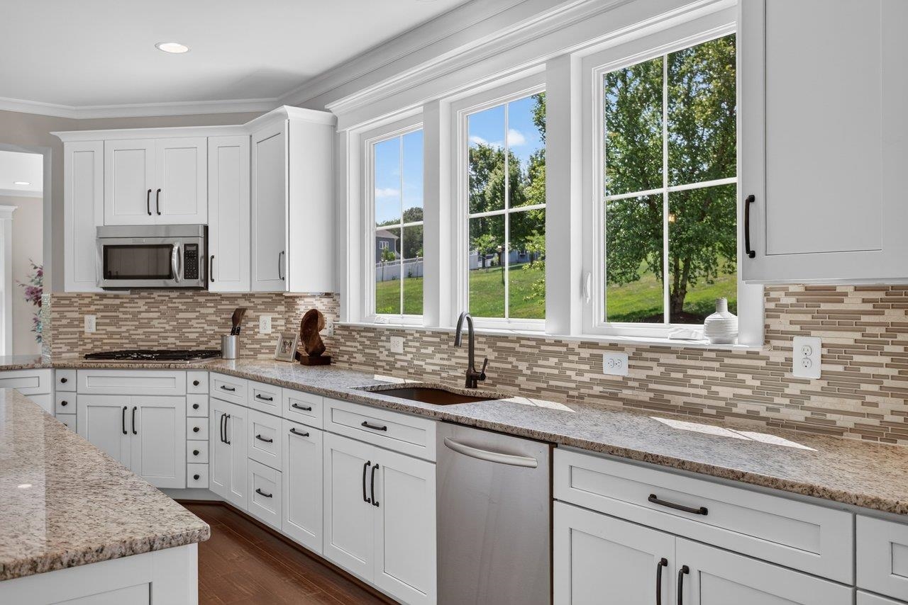 3371 VERA VISTA PATH