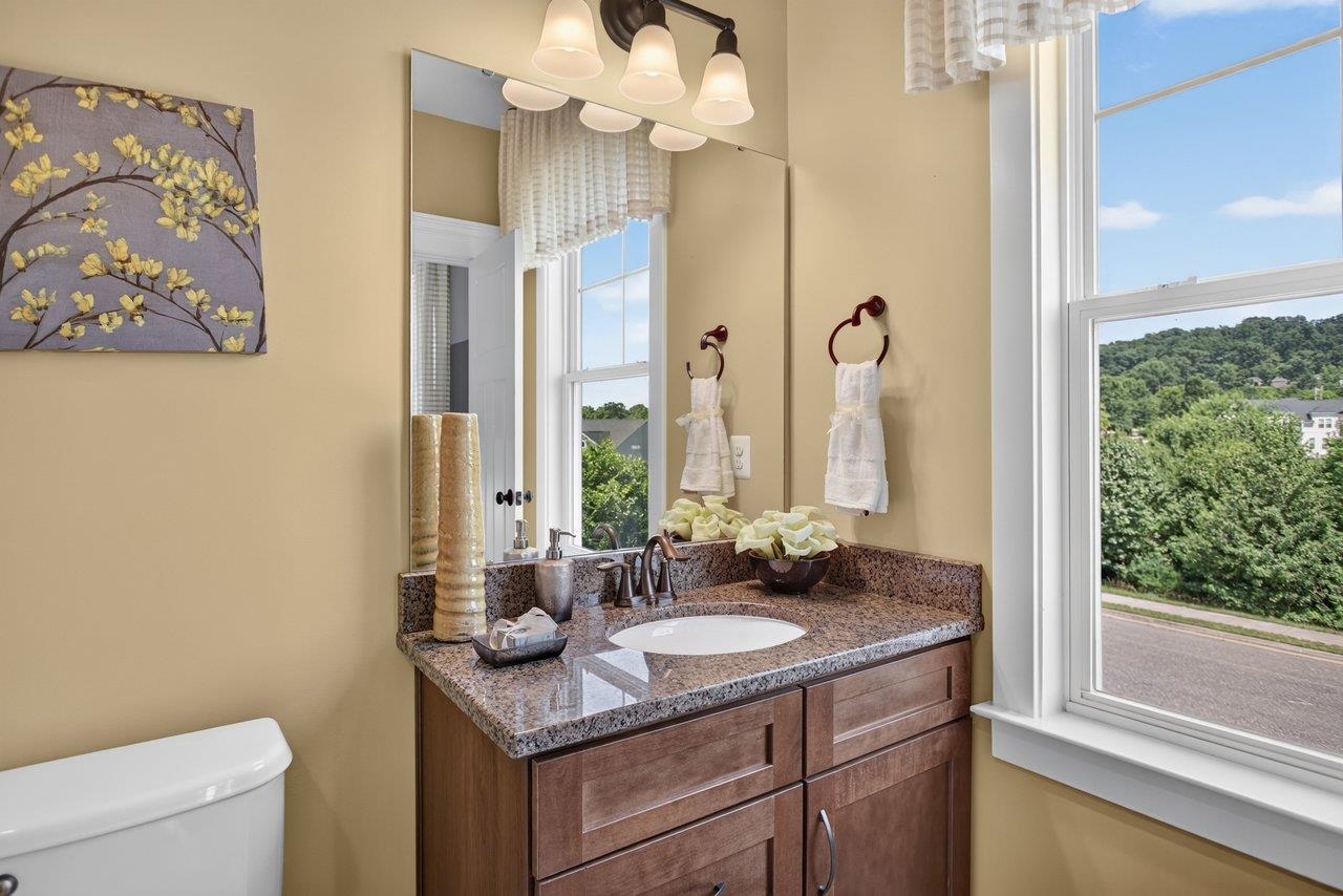 3371 VERA VISTA PATH