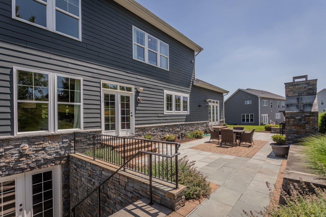 3371 VERA VISTA PATH