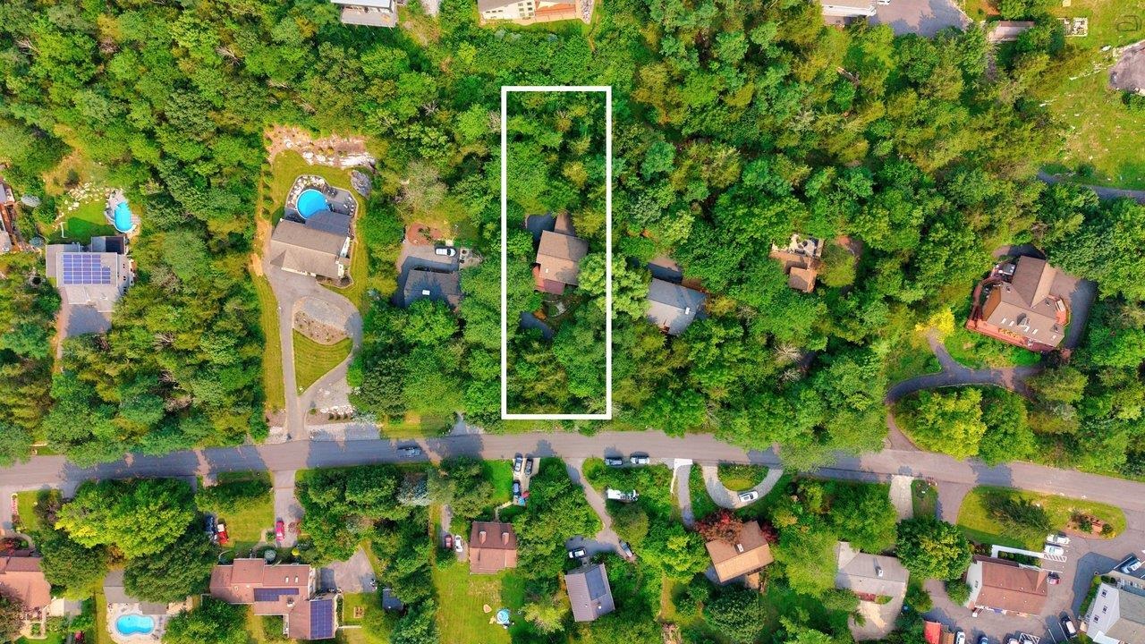 1170 LINCOLNSHIRE DR