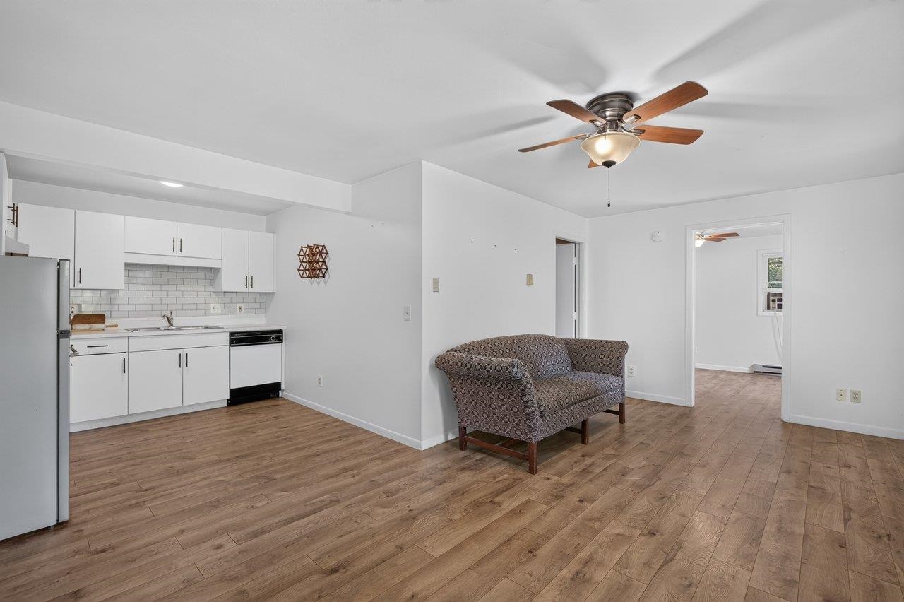 1170 LINCOLNSHIRE DR