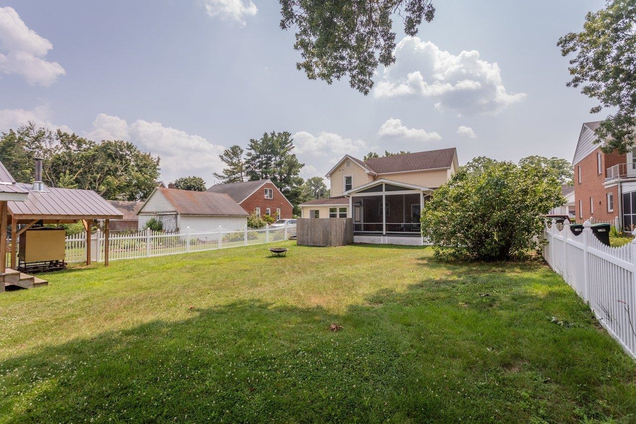 308 BROAD ST