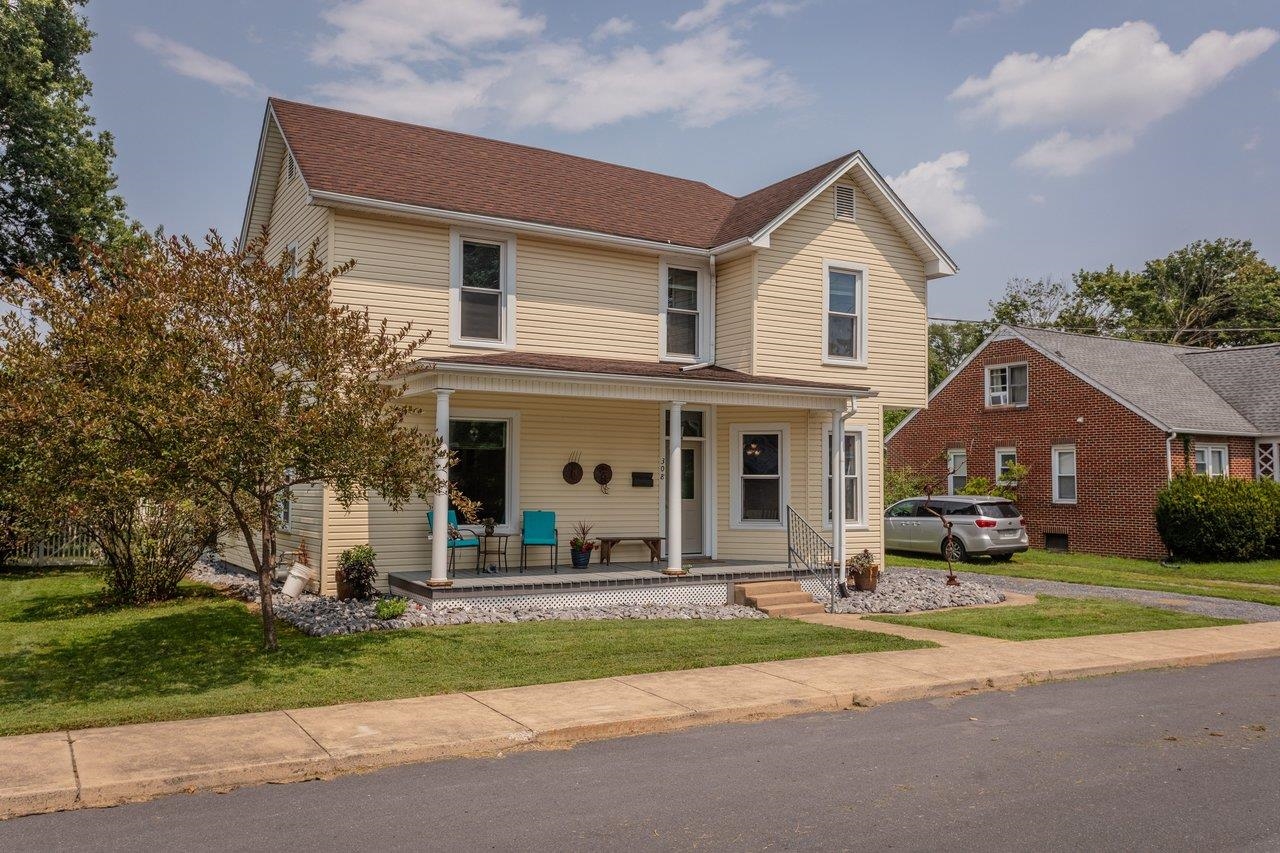 308 BROAD ST