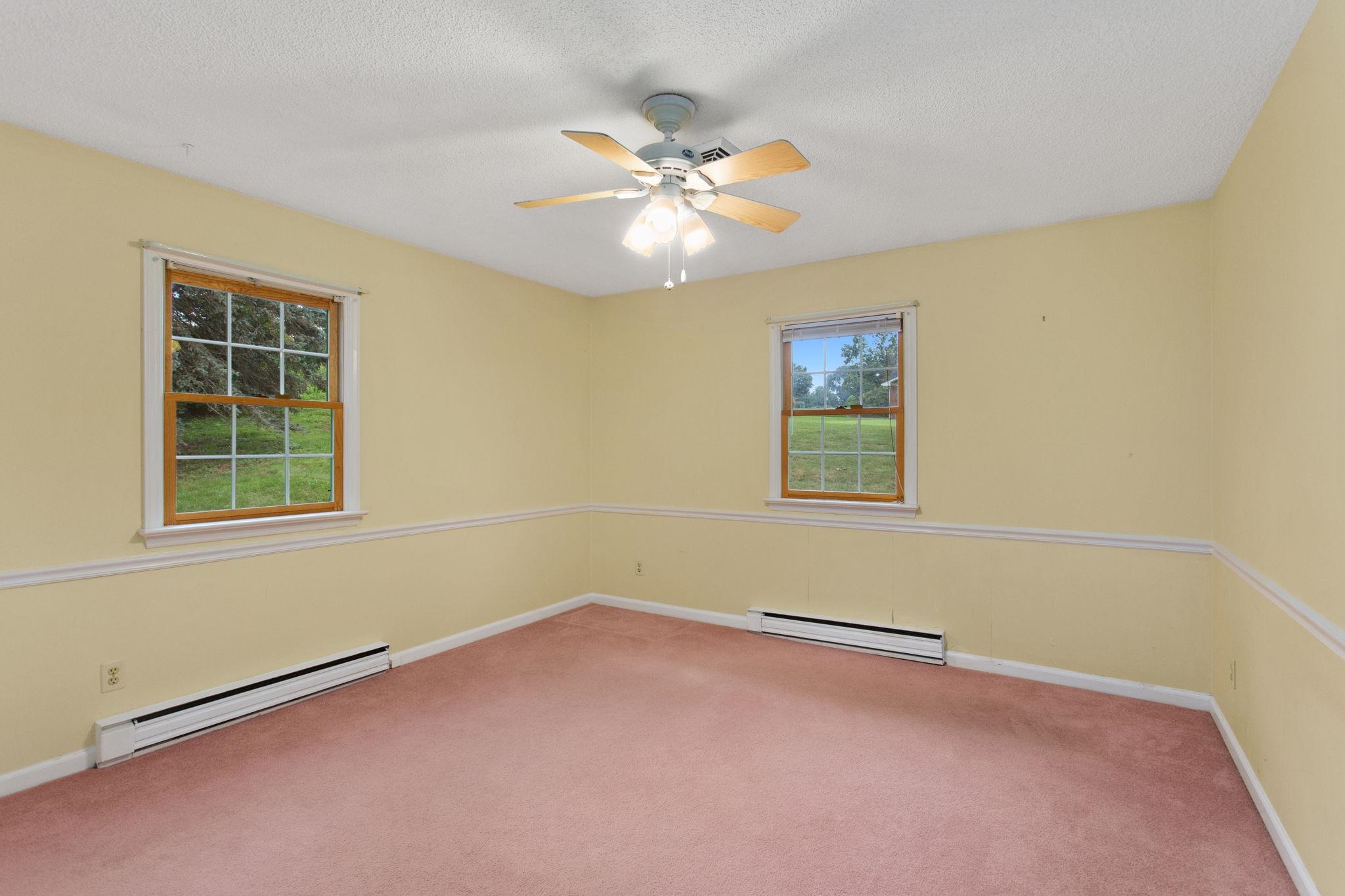 206 BELMONT DR