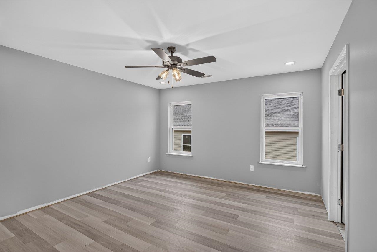 387 TRENTON AVE