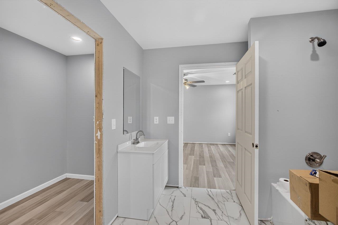 391 TRENTON AVE