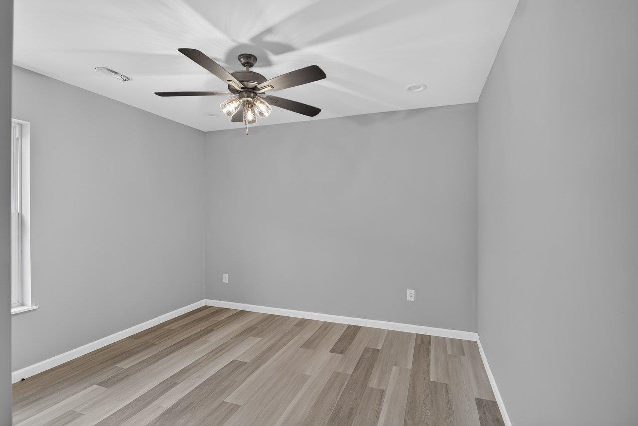395 TRENTON AVE