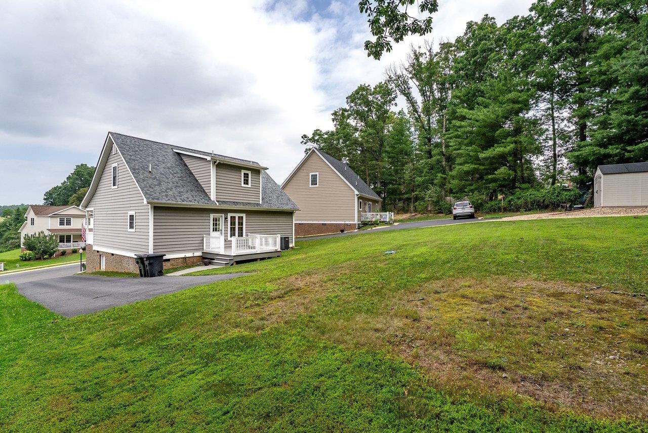 209 BELL CREEK DR