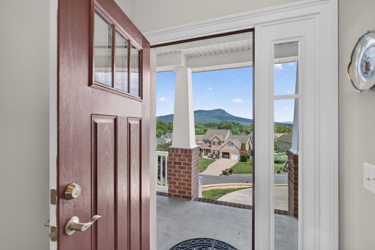 1540 MARIGOLD CIR