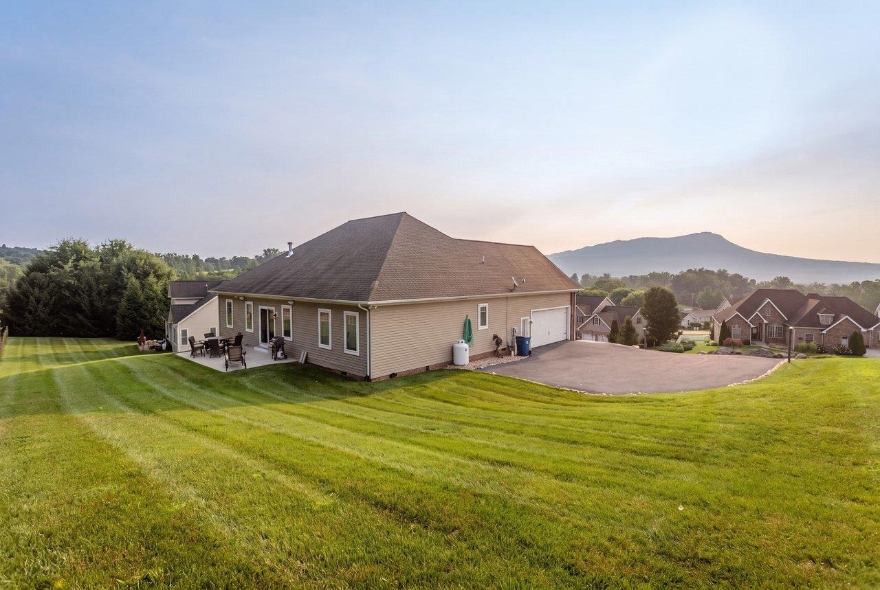 1540 MARIGOLD CIR