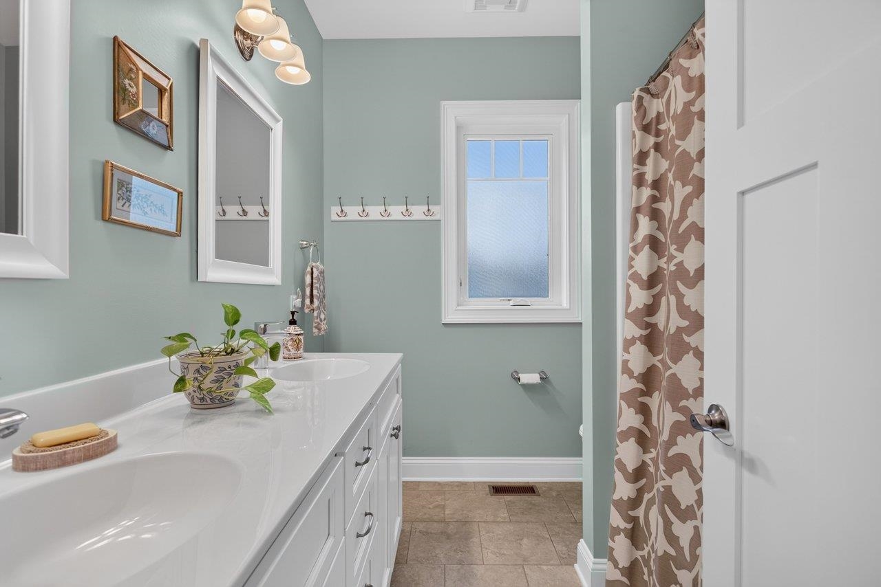 1540 MARIGOLD CIR