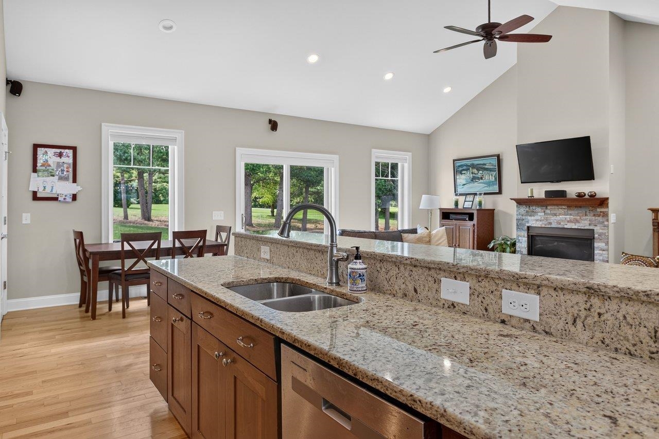 1540 MARIGOLD CIR