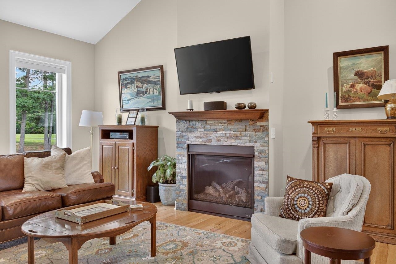 1540 MARIGOLD CIR
