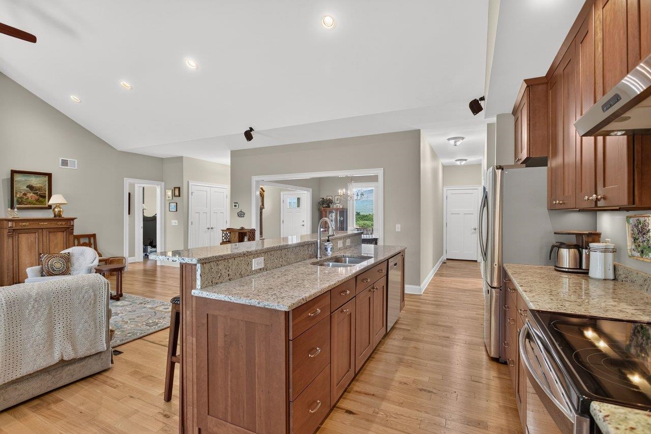 1540 MARIGOLD CIR