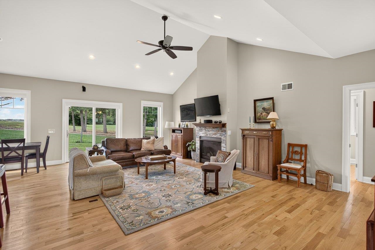 1540 MARIGOLD CIR