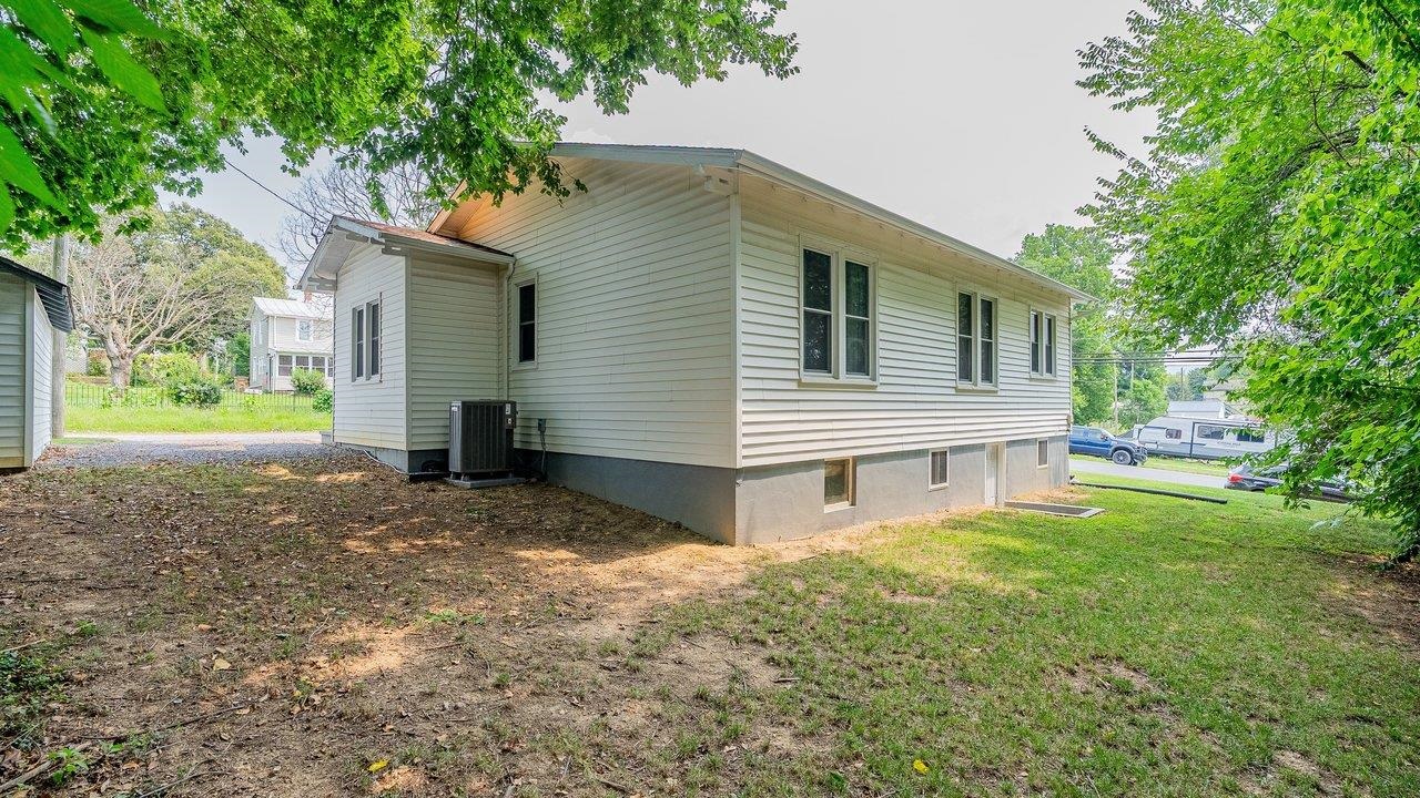 305 VIRGINIA AVE