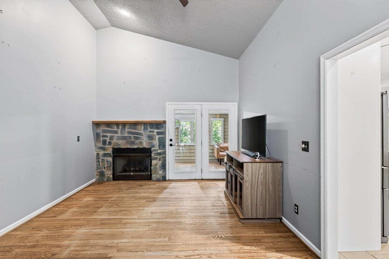 144 CROSS KEYS CT