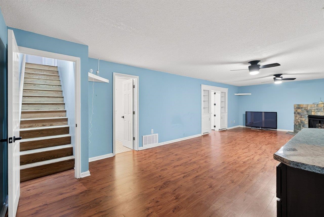144 CROSS KEYS CT