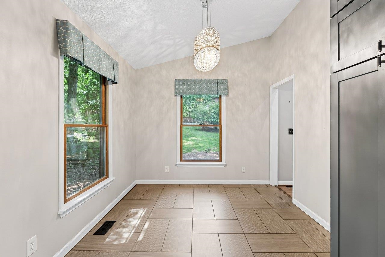 144 CROSS KEYS CT