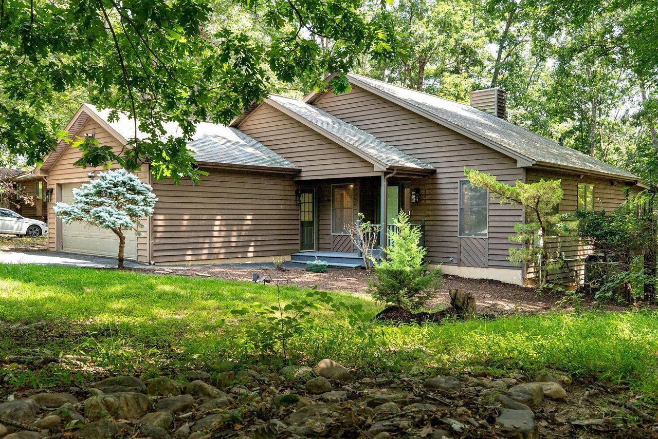 144 CROSS KEYS CT