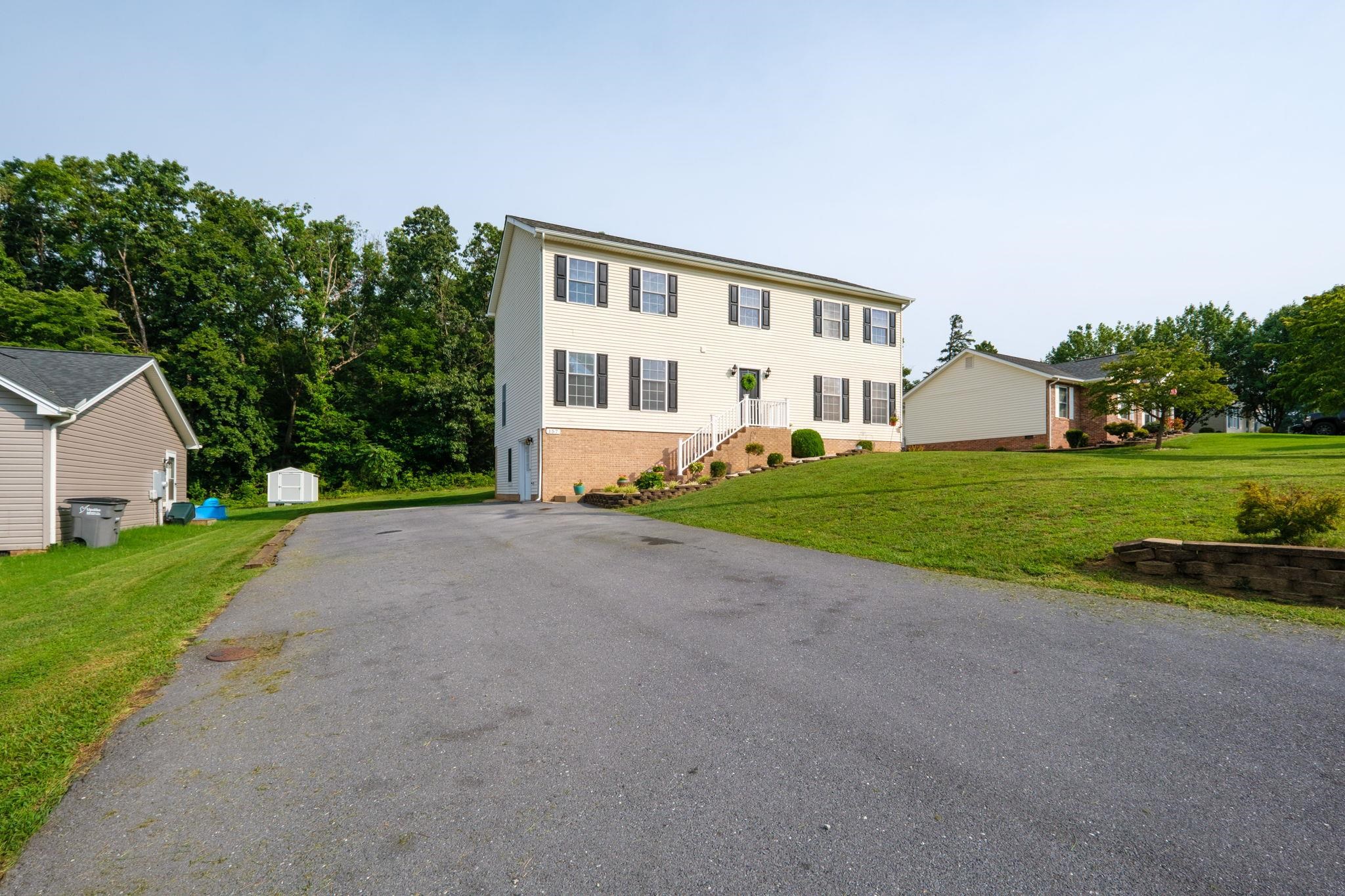 157 BACK RD