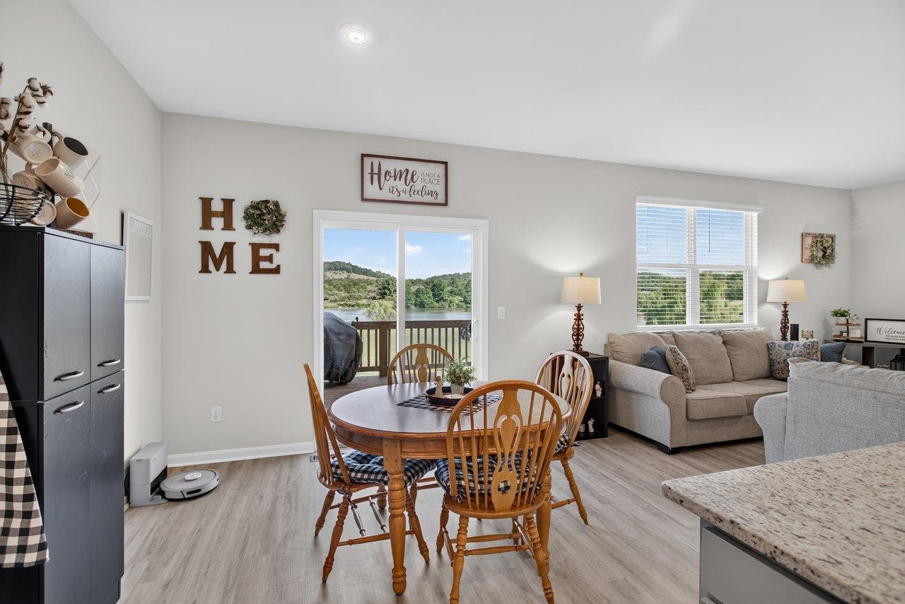 115 WATERFRONT DR