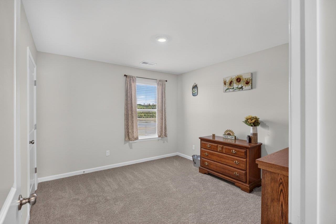 115 WATERFRONT DR