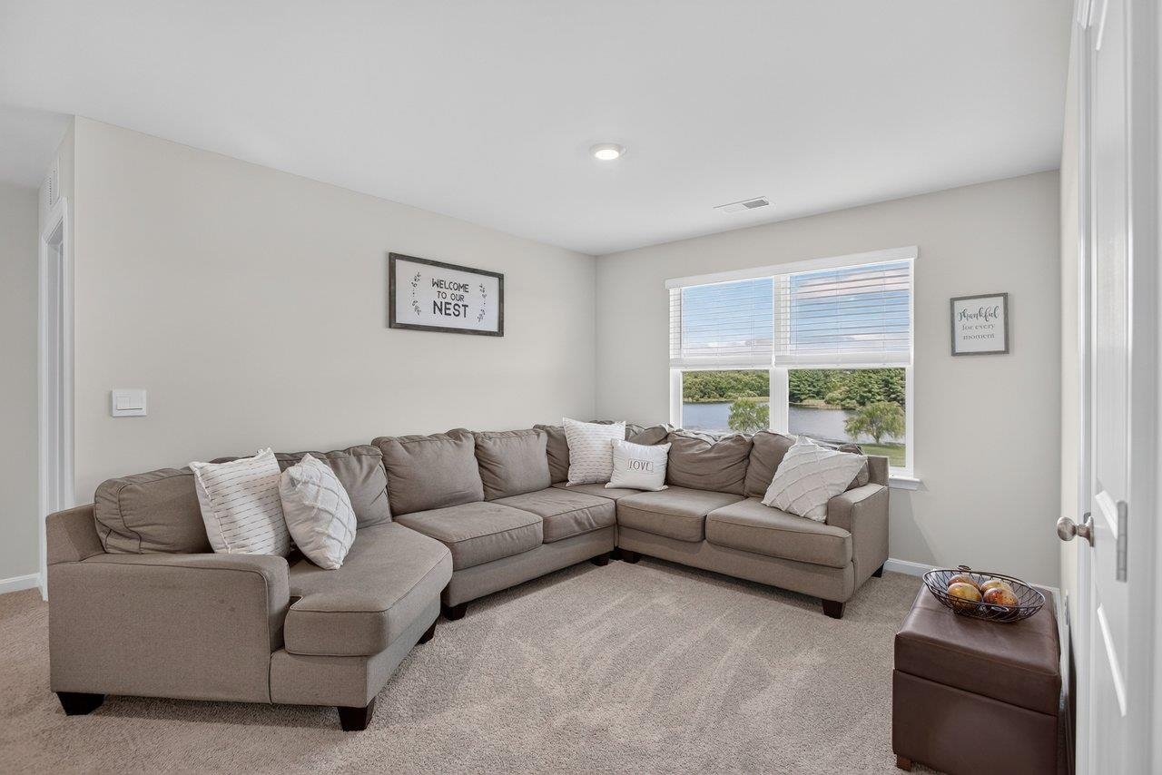 115 WATERFRONT DR