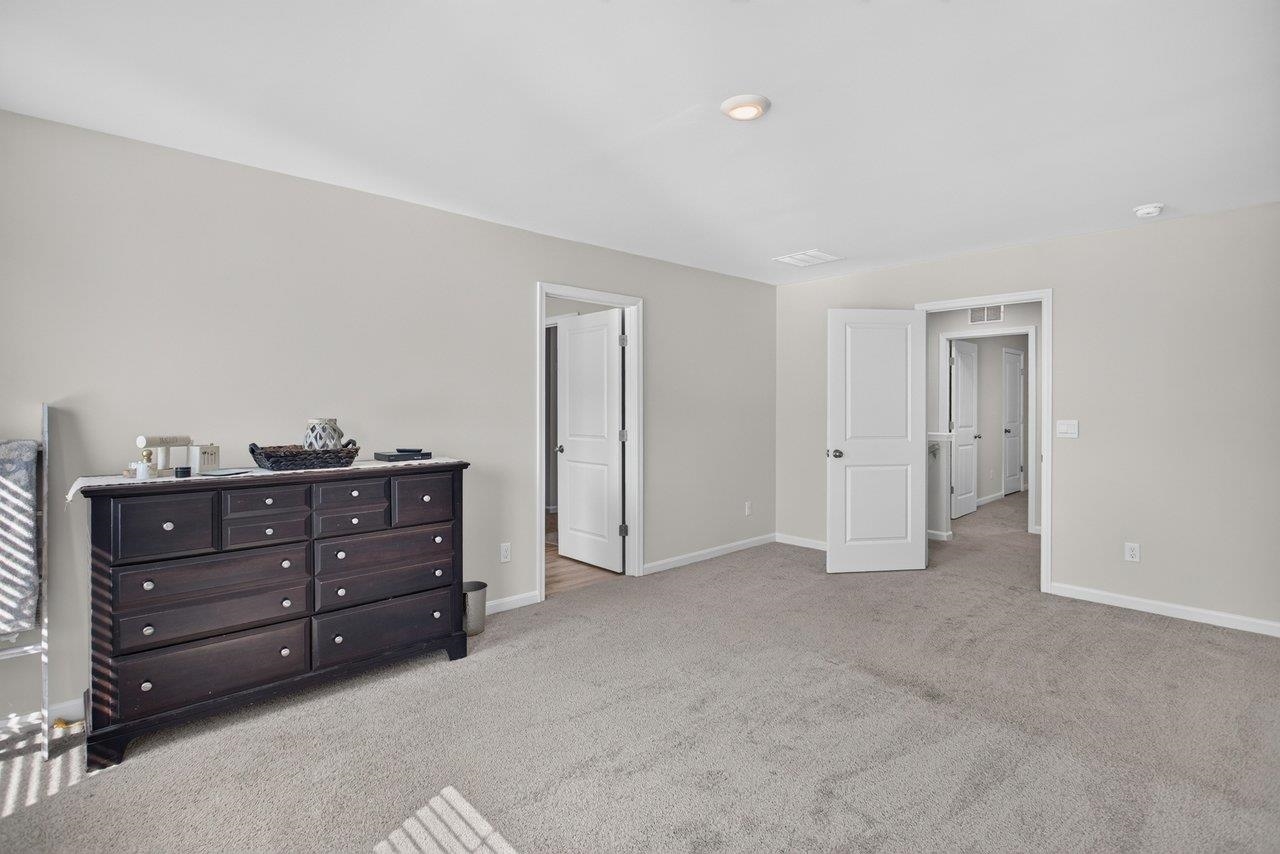 115 WATERFRONT DR