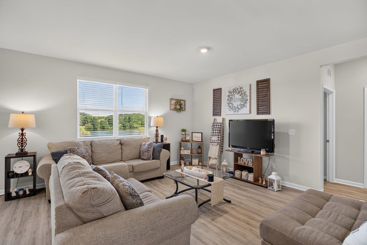 115 WATERFRONT DR