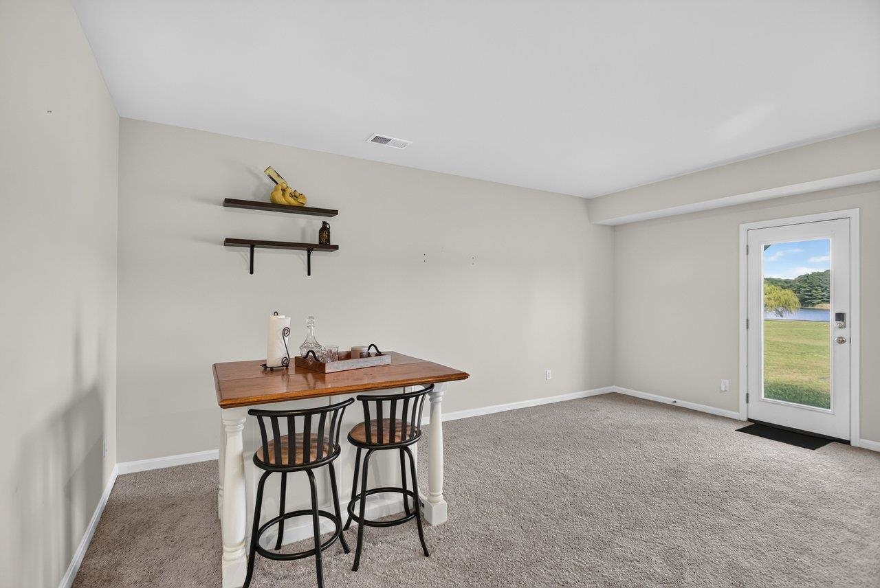115 WATERFRONT DR