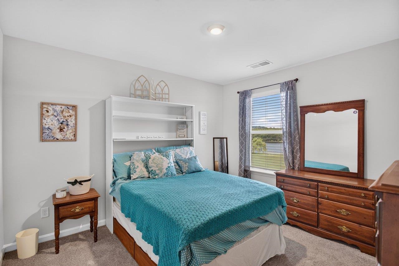 115 WATERFRONT DR