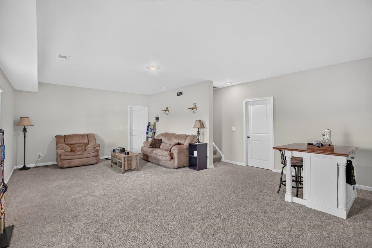 115 WATERFRONT DR