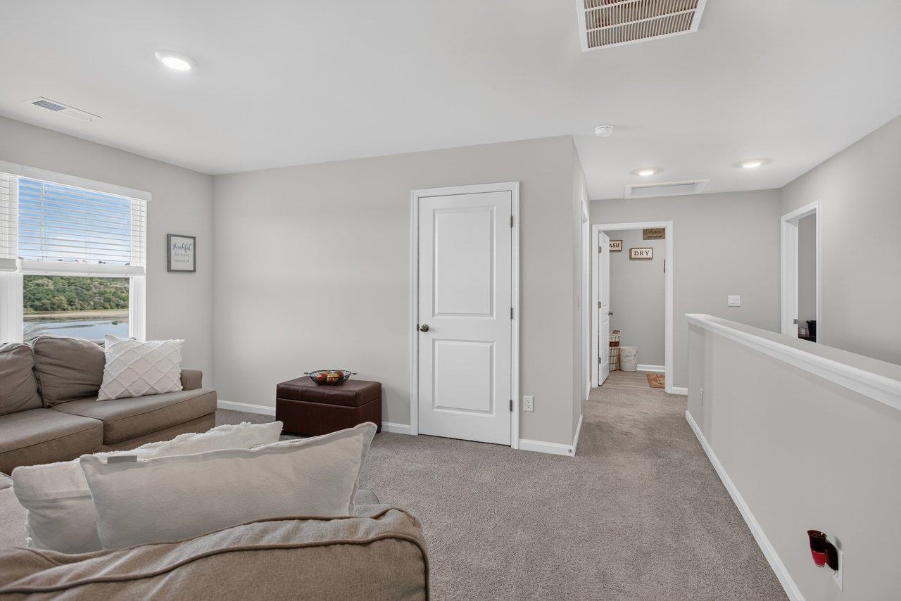 115 WATERFRONT DR