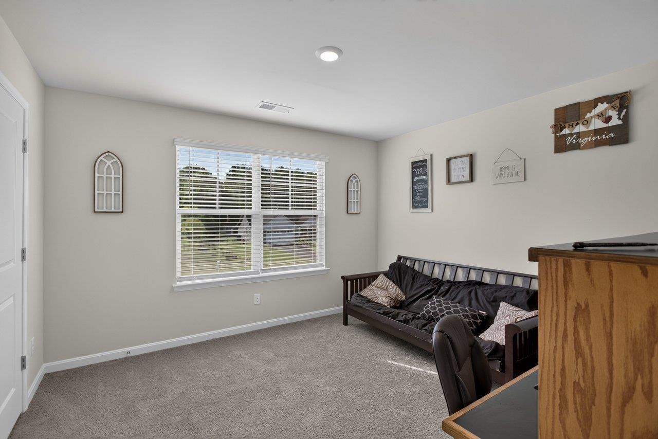 115 WATERFRONT DR
