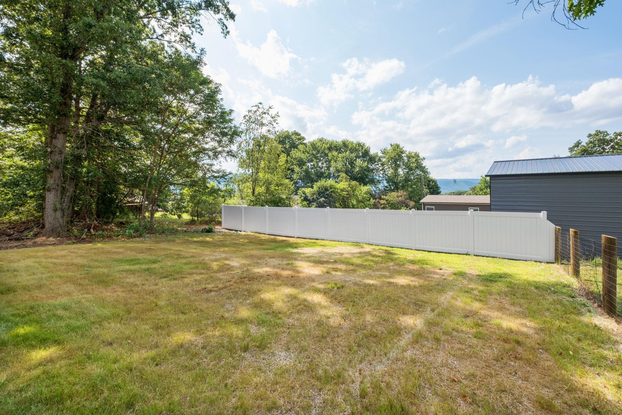 487 POCAHONTAS AVE