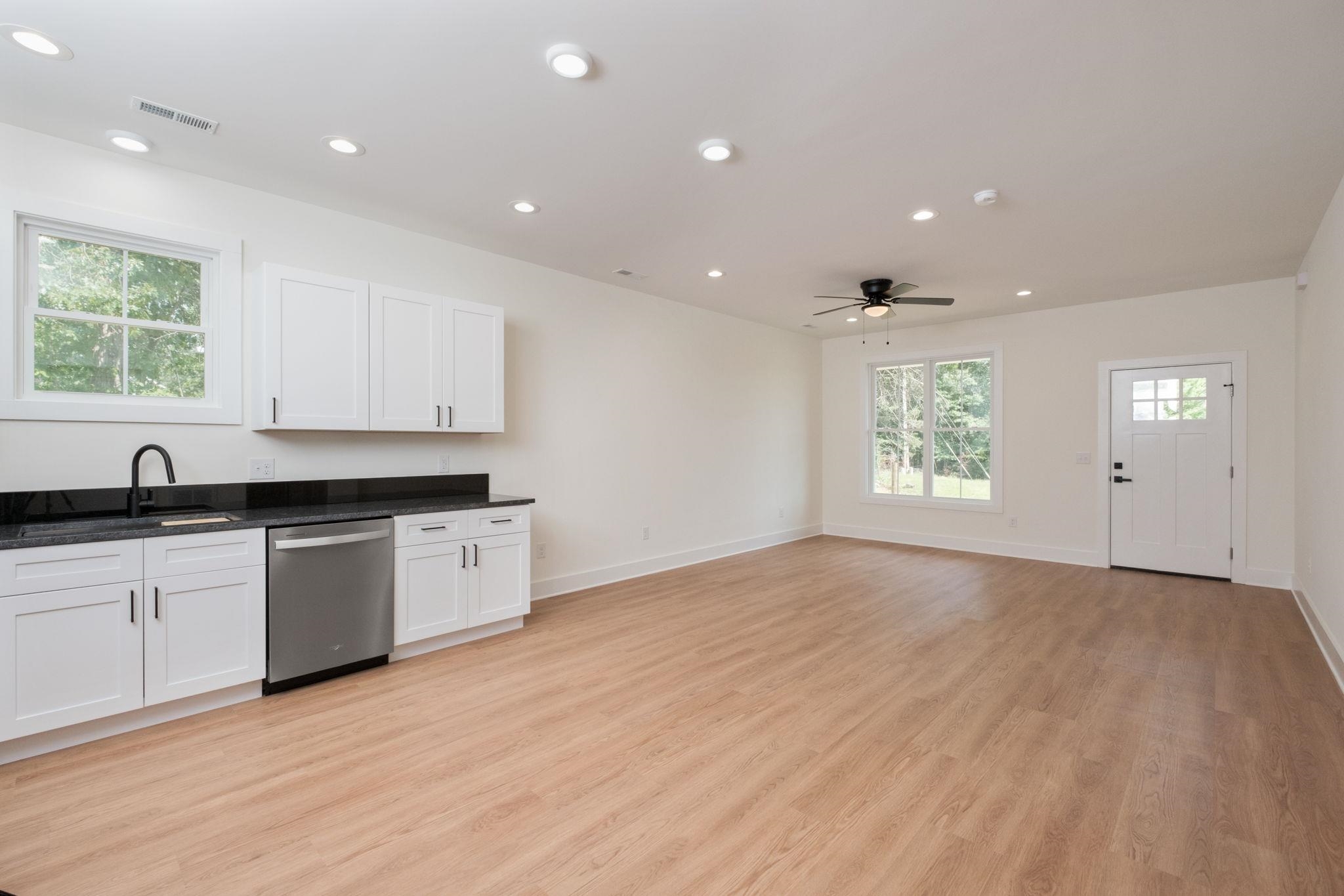 487 POCAHONTAS AVE