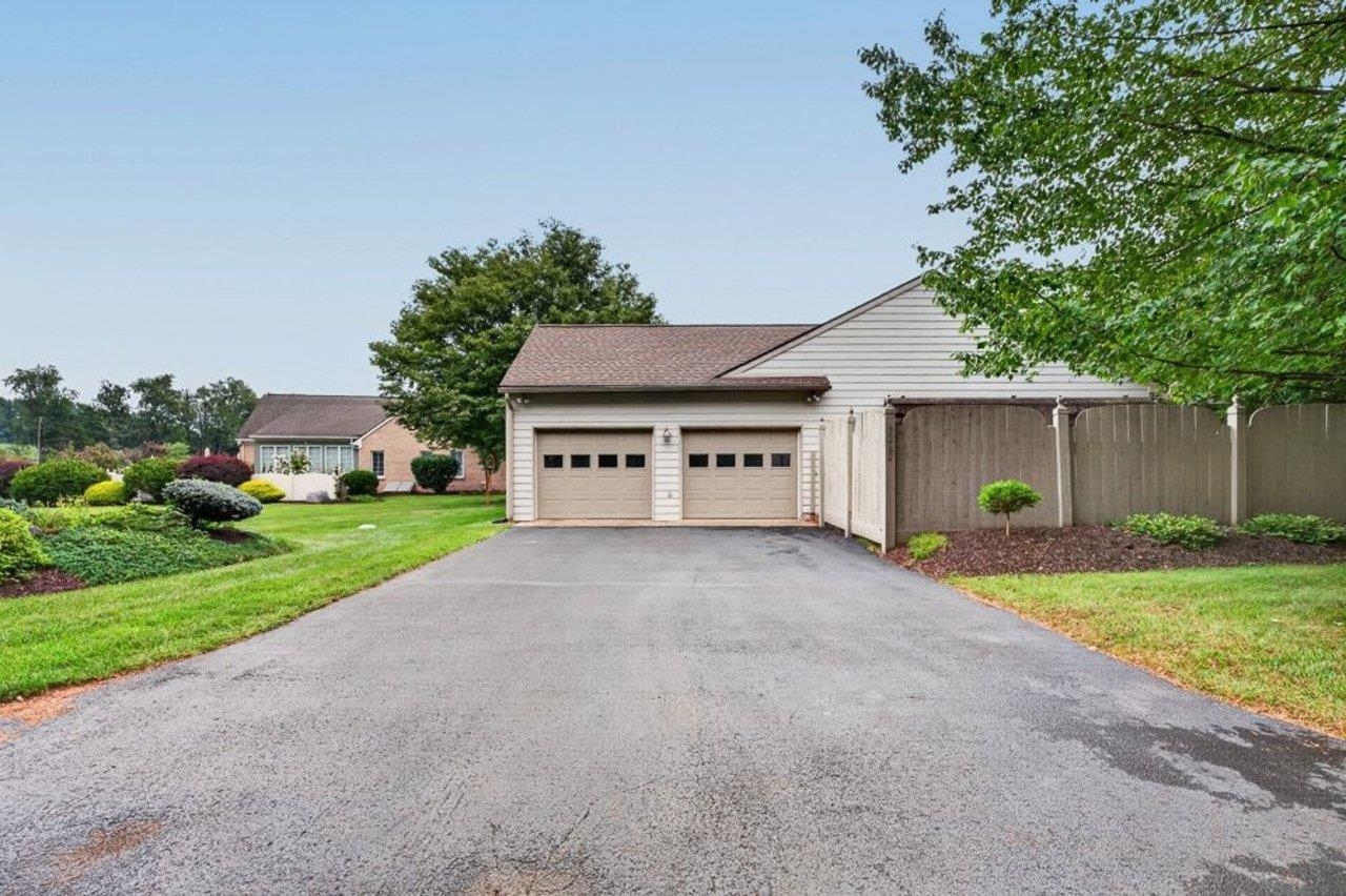 3267 MESINETTO CREEK DR