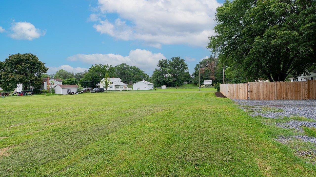 3066 MOUNTAIN FARM RD