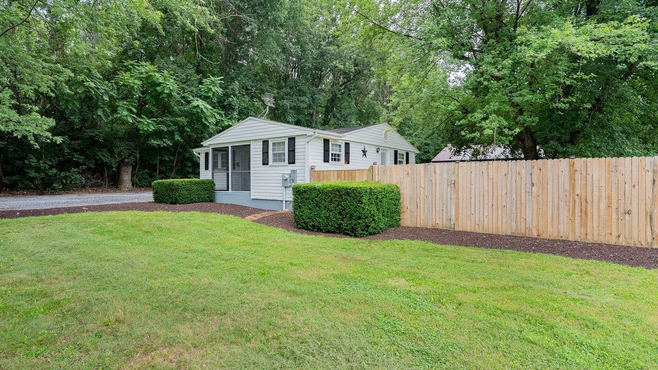 3066 MOUNTAIN FARM RD