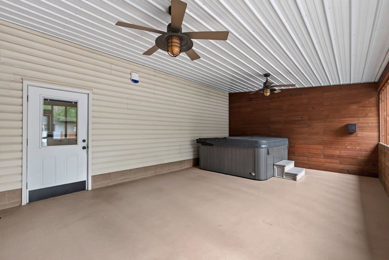 3066 MOUNTAIN FARM RD