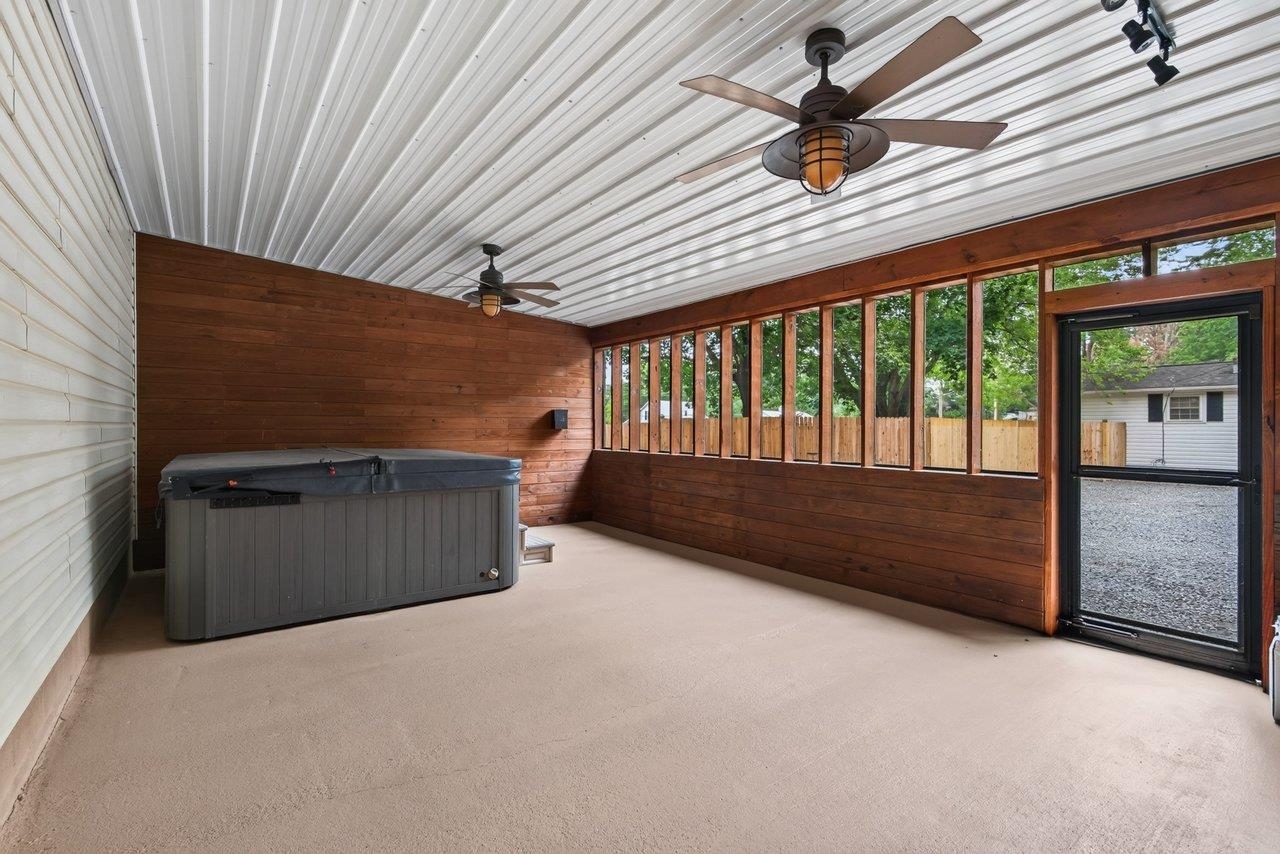 3066 MOUNTAIN FARM RD